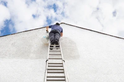 Peinture extérieure à Luze — façades et ravalement